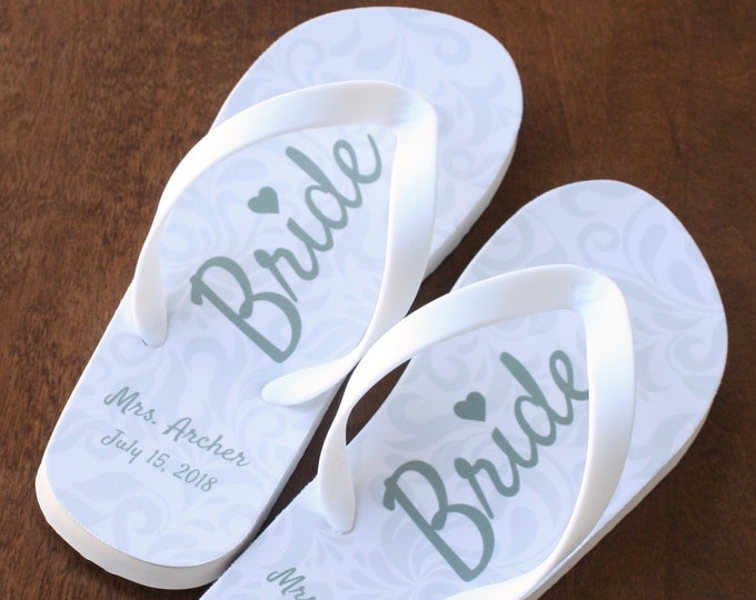 Personalized Bride flip flops - Custom Wedding Sandals with Name / Date, Ivory Bottom Soles