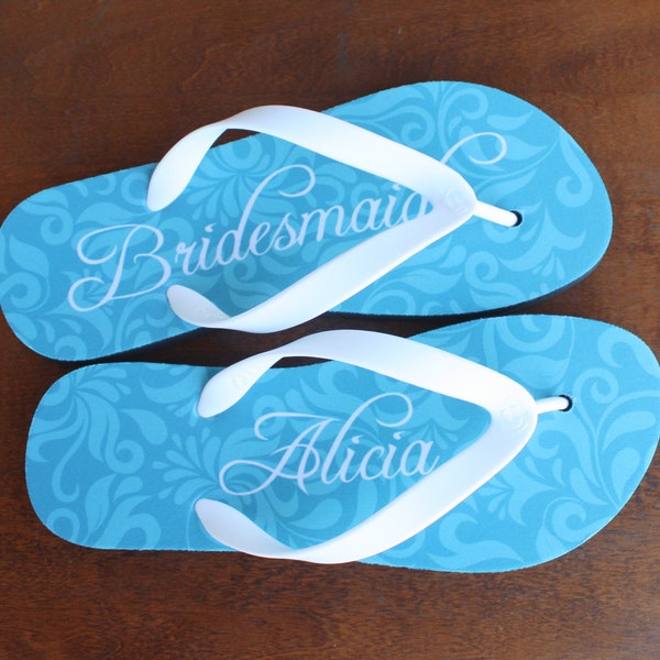Bruidsmeisje slippers gepersonaliseerd afdrukken - sandalen voor bruidsmeisje, meid of matrone van eer, bloemenmeisje - zwarte rubberen zolen