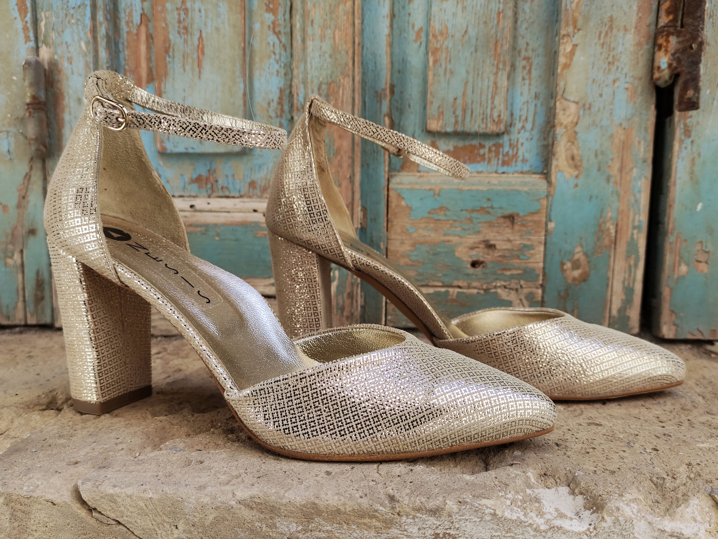 Gold Glitter Heels | Glitter heels, Ankle strap high heels, Gold glitter  heels