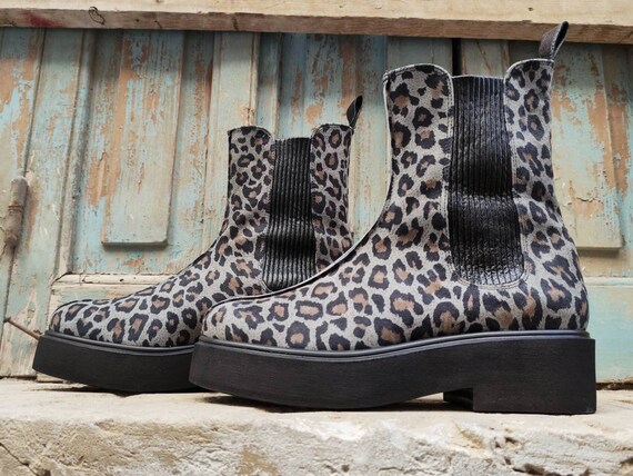 gray leopard booties
