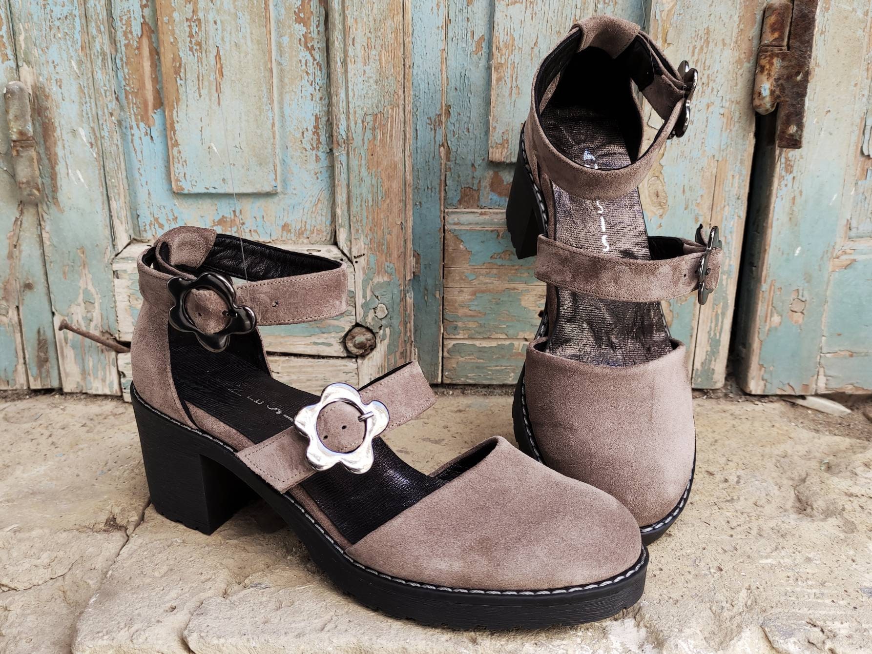 90s style platform shoes