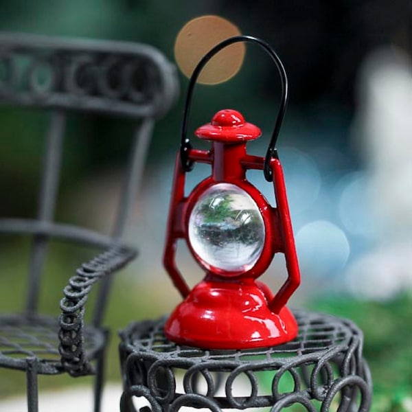 Miniature Fairy Garden Metal red lantern with handle, height 2 inches