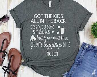 Old town road mom // Motherhood shirt // Mom life // Messy bun // Kids all in the back // Handing out snacks // Funny mom shirt