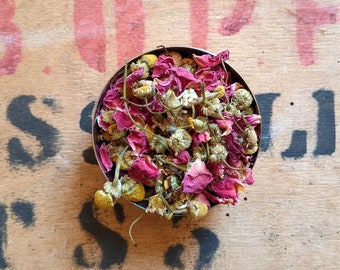 Chamomile & Rose Loose Leaf Herbal Tea - Floral Tea - Chamomile Flowers - Caffeine Free - Tea Gift