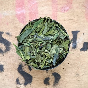 Dragonwell Loseblatt Grüner Tee - Longjing - Lung Ching - Chinesischer Grüner Tee - Hochwertiger Grüner Tee - Tee Geschenk