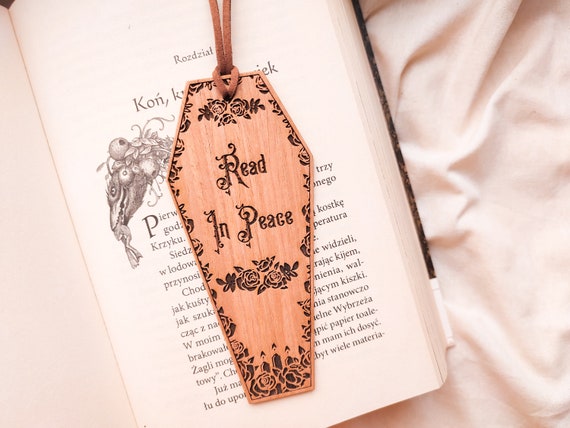 Coffin Wooden Bookmark, Read In Peace, Halloween, Book Lover Gift, Literary Gift, Gothic Wedding Favors, Dark Academia, Dark Romance, Goth