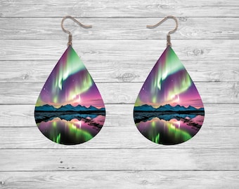 Northern Lights Scene | Aurora Borealis Teardrop Earrings | Gift Ideas | Finished Product