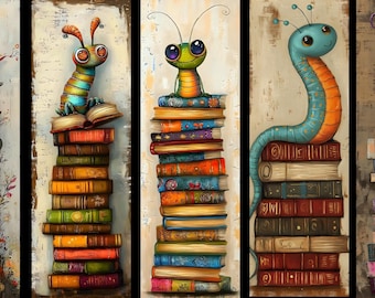Op de afbeelding: Een grillig kunstwerk met vijf verticale panelen, elk met een stapel kleurrijke boeken bekroond door een cartoonrups. De rupsen zijn in verschillende kleuren, met expressieve ogen en antennes. De boeken zijn in verschillende kleuren en maten.