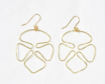 Handmade monstera earrings, gold, minimalist | VRNQ