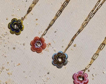 Stainless Steel Necklace with Glass Flower Pendant | Stainless Steel Necklace with Handmade Glass Flower || VRNQ