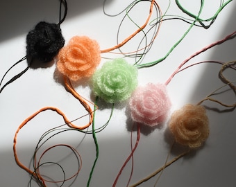 Handgjorda virkade blomtillbehör halsband || VRNQ