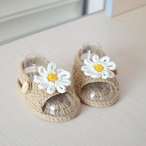 Bellis Perennis Baby Sandals, Crochet baby shoes, Crochet sneakers, Ispired baby sandals, Inspired baby shoes