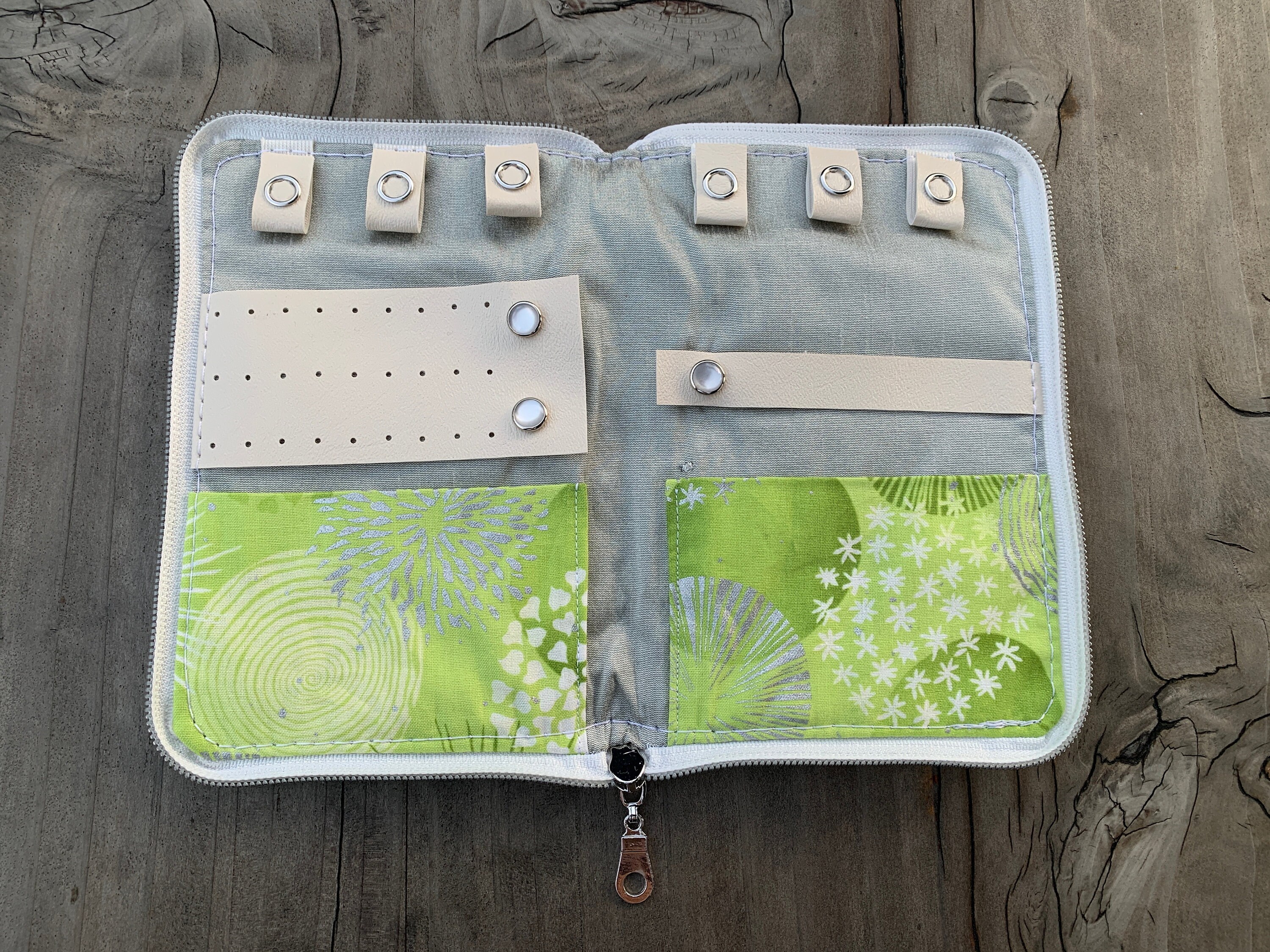 Travel Jewelry Case With Earring Holder, Necklace Organizer, Green and  Silver Travel Accessory 