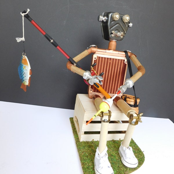 Assemblage robots, robot sculpture, "Fritz the Fisherman"