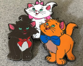 Disney pin Aristocats DUCHESS,MARIE BERLIOZ & TOULOUSE fantasy pin LE50 Disney pin Aristocats DUCHESS,MARIE BERLIOZ & TOULOUSE fantasy pin LE50