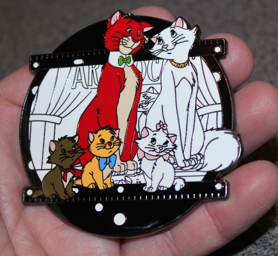 Disney pin Aristocats DUCHESS,MARIE BERLIOZ & TOULOUSE fantasy pin LE50 Disney pin Aristocats DUCHESS,MARIE BERLIOZ & TOULOUSE fantasy pin LE50