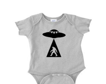 UFO Bigfoot Vintage Newborn Baby Long Sleeve Bodysuits Rompers Outfits