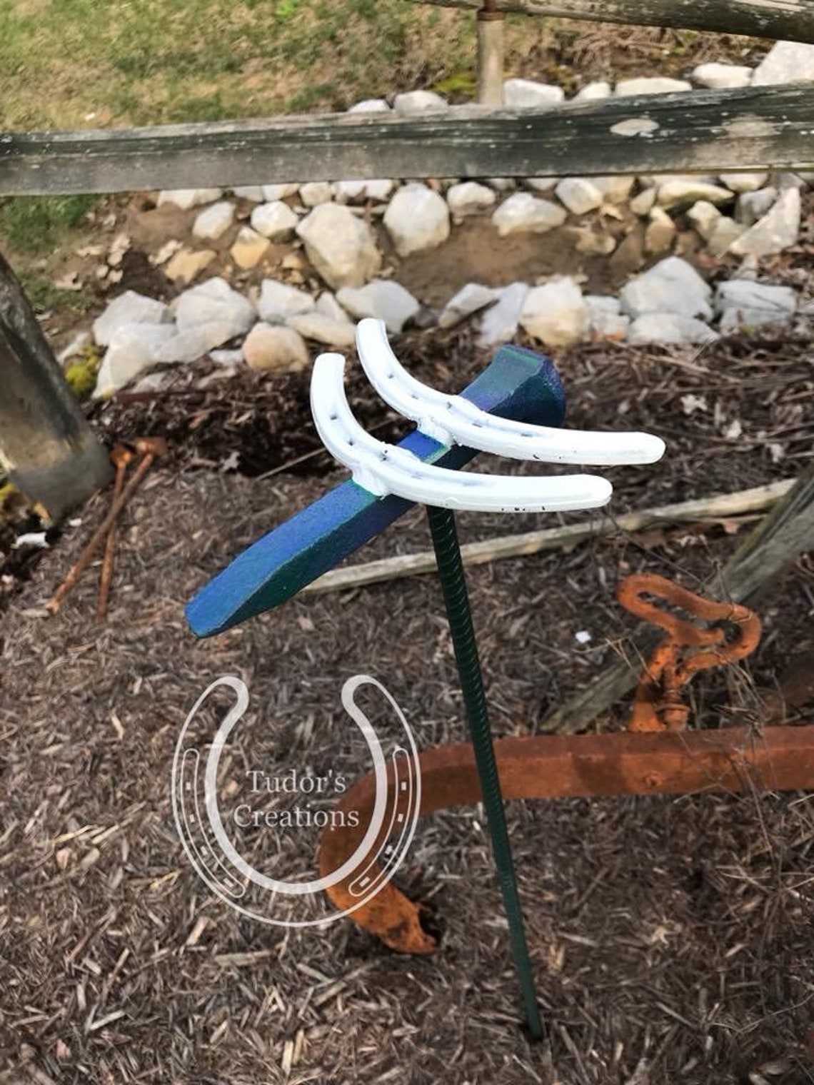 Horseshoe Dragonfly Yard Stake Horseshoe Art Horseshoe Decor Etsy