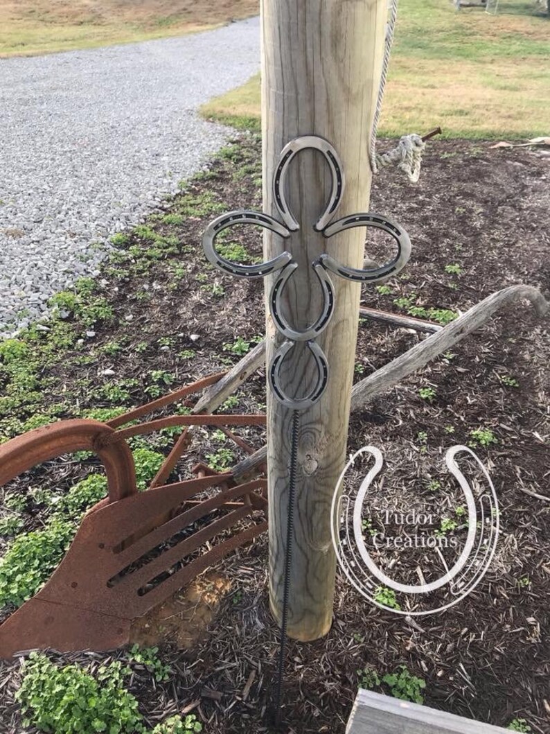 Horseshoe Cross Lawn Stake Bent Horseshoe Decor Horseshoe Art Etsy