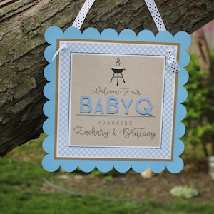 Baby-Q Baby Shower Welcome Door Sign - Light Blue BBQ Baby Shower Decorations Fully Assembled - Co-Ed Baby Shower Welcome Sign