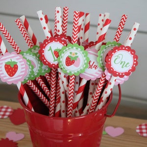 Strawberry Party Straws with Tags, Berry First Birthday Straws, Strawberry Party Decor, Red Paper Straws with Tags, Party Decorations