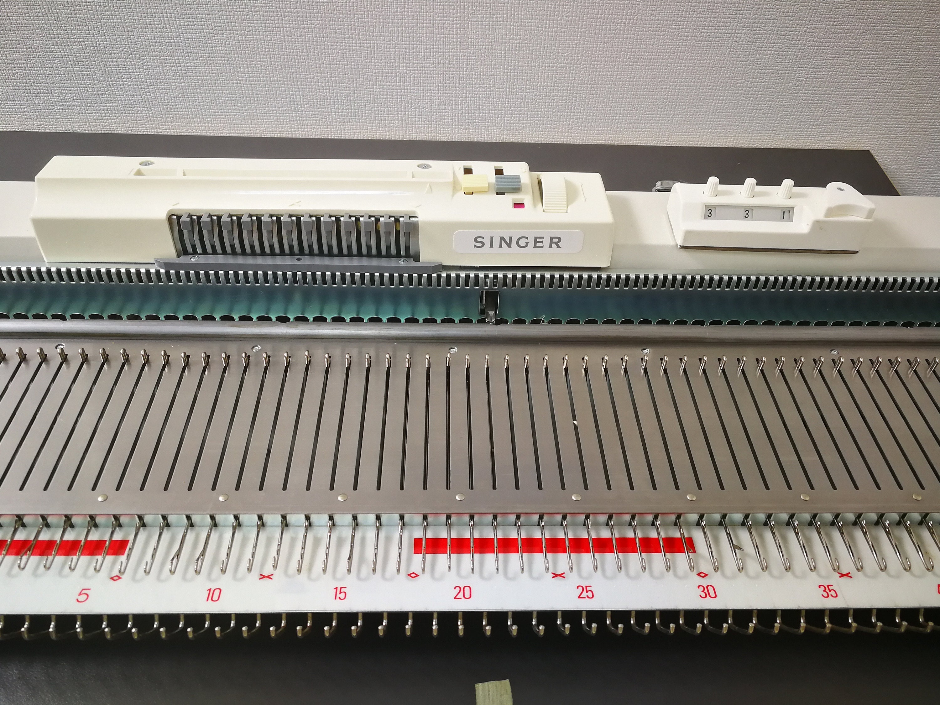 Silver Reed SK155 Knitting Machine