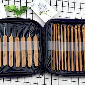Wooden Crochet Hook Set
