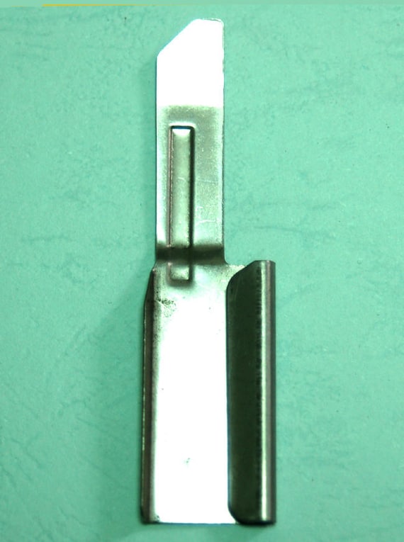 Tableau pince fil Machine à tricoter Brother Singer KR838 KR850 KR710 SRP60N