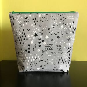 Bolsa grande con cremallera, bolso con cremallera, bolsa para proyectos de tejido, bolsa para proyectos de crochet, bolso de mano, algodón y acero, 11,5" x 7,5" x 9,5" x 3,5" *Dreamland*