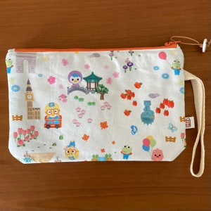 手作りの小さなジッパー付き財布、ジッパー付きポーチ、編み物用コットン、かぎ針編み用品、アクセサリー、ペンケース、8.5インチ x 5.5インチ *ポロロ世界一周