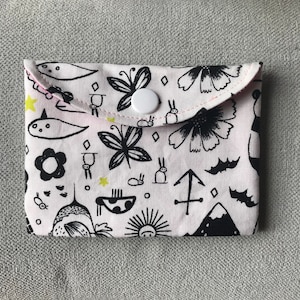 Monedero o portatarjetas y artículos de uso diario de dos compartimentos hecho a mano de 4,5" x 3" *Toy Shop*