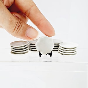 Decorative Miniature Ceramic Scallop Plates - White Dollhouse Dinnerware – 1:12 Scale Tableware - dollhouse Decorating, Set of 10, 2.3 cm