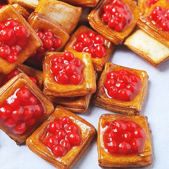4x Mixed Fruit Danish Pie Dollhouse Miniature Food Tiny Bakery Barbie Supply Lot