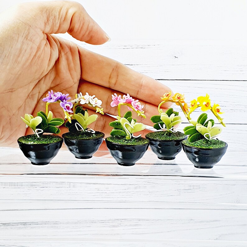 Set 5x Orchid Flowers Ceramic Pots ,Miniatures Handmade ,Fairy Garden ,Floral ,Tiny House , Book nook ,  Decoration ,Gift ideas 