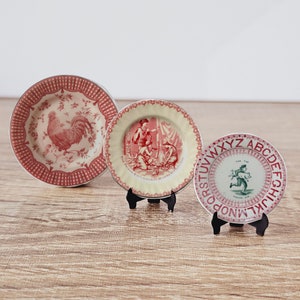 Miniature Red Countryside Plates – Vintage Farmhouse Dollhouse Kitchen decorating