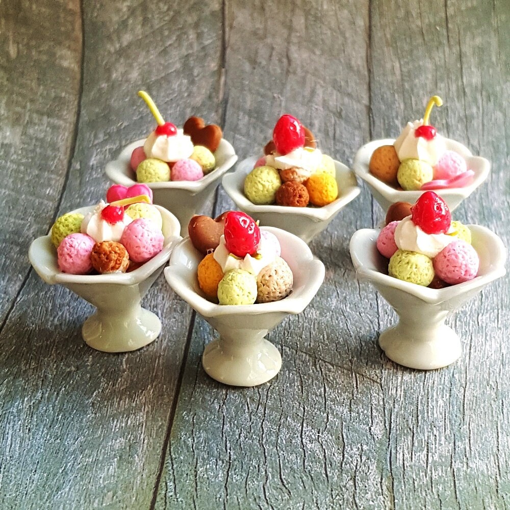 Ice Cream Sundae Cup Dollhouse Miniatures Food Sweet Barbie Blythe Supply Decor