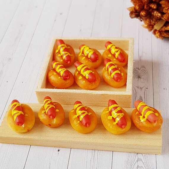 DOLLHOUSE MINIATURE BREAD SAUSAGE IN WOODEN TRAY FREE SHIPPING/_FOOD SUPPLY 1