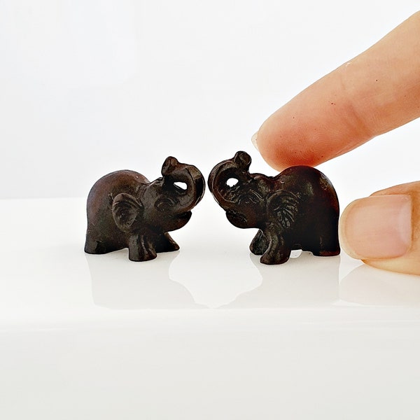 Exquisite Miniature Elephant, Miniatures Sculpture, Tiny Animal Figurine for Tiny House Decor, Gifted , miniatur, tini, tinyhouse, g ift