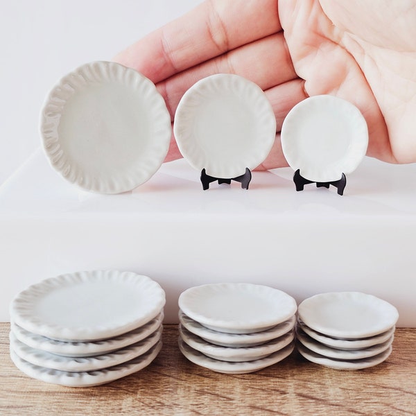 Decorative Miniatures , Dollhouse Miniatures , ceramic Scallop Dishes Plates , Tiny House ,Kitchen decor , Minimalist Mixed 3 Size