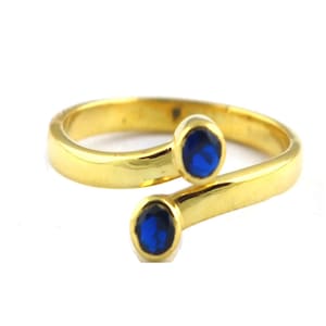 Anillo apilable de zafiro azul - Anillo de zafiro natural en oro de 14 k - Anillo con piedra de nacimiento de septiembre para mujer - Anillo de oro de 18 k - Anillo de promesa
