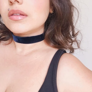 Navy Blue Stretch Velvet Choker
