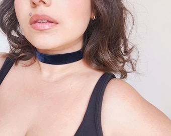 Navy Blue Stretch Velvet Choker