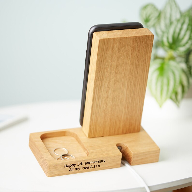 Personalised Phone Charging Stand & Storage Tray Samsung Charging Station Gift For Her Gift For Him Mum Gifts image 3