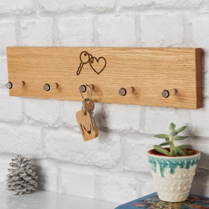 Oak Key Rack with Heart and Key Graphic / New Home Gift / Key Hanger / Key Hook / Hallway Hooks / Entrance Hooks / House Warming Gift