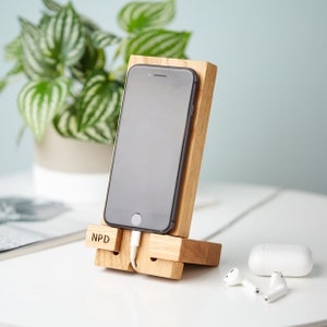 Personalised Phone Charging Stand In Solid Oak / iPhone & Android Cellphone Holder / Custom Mobile Phone Accessory / Tech Gifts / Teen Gift image 5