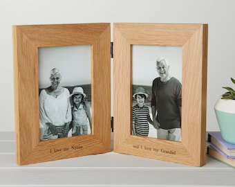 Marco de fotos doble de roble macizo personalizado / Marco de imagen personalizado con bisagras de dos aperturas / Regalo para abuelos / Imágenes de lado a lado