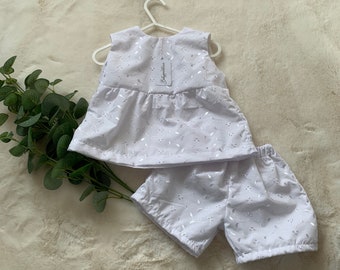 Baby girl broiderie anglaise top and shorts, baby girl outfit, toddler girl outfit, baby summer outfit, baby girl shorts