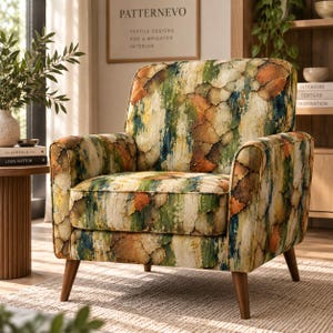Peut inclure: Un fauteuil doté d'un motif abstrait multicolore dans des tons de vert, orange, bleu et crème. Le fauteuil présente un dossier arrondi, un coussin d'assise épais et quatre pieds en bois fuselés avec une finition brun moyen.