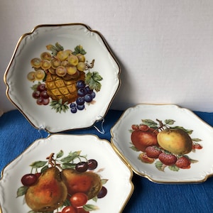 Mitterteich Bavaria Germany Fruit Plates Gold Trim