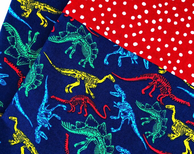 Dinosaur Queen-size pillowcase!! This fun pillowcase will decorate your Jurassic Space!